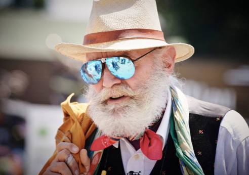 8695_588937184473777_157380238_n